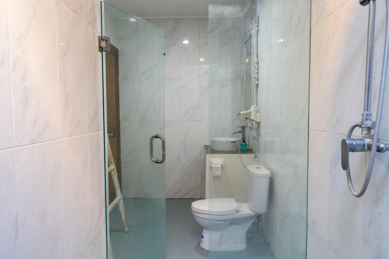 Massive 3 Bedroom In Heart Of