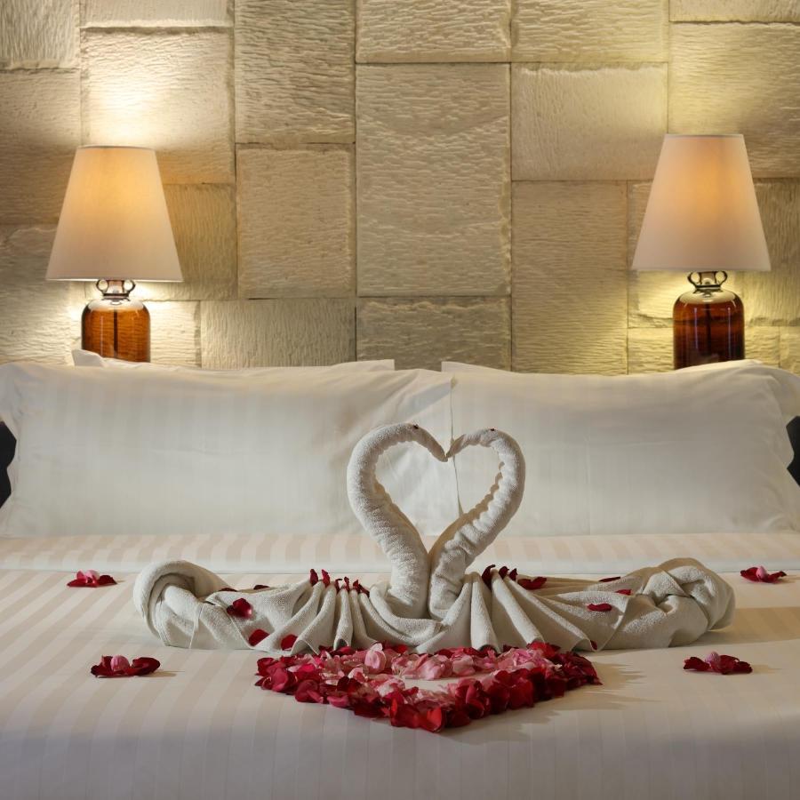 Hotel Cross Paasha Bali 5*