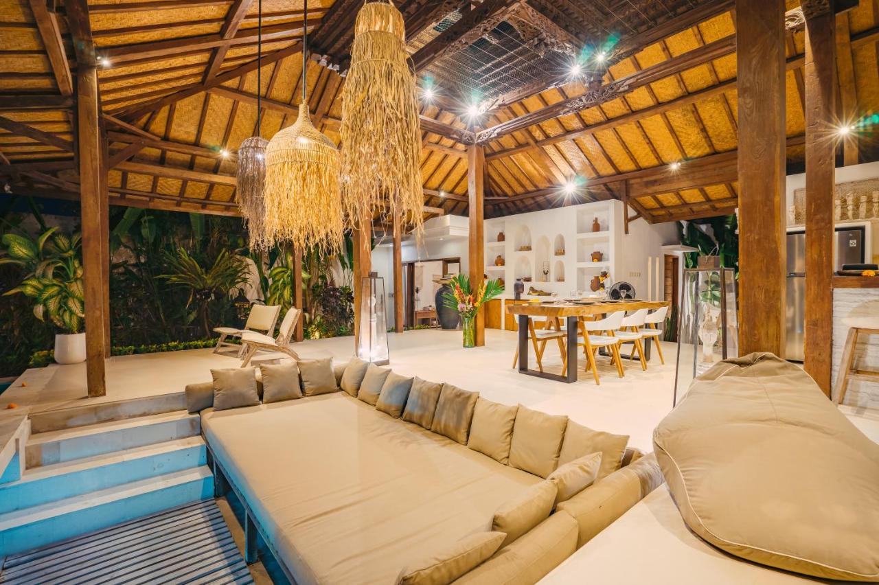 Vila Marula At Bidadari Seminyak (Bali)