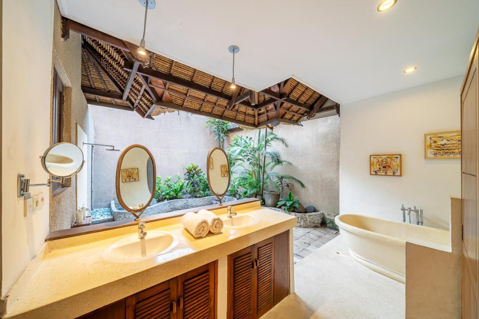 Nameera Villa Seminyak (Bali)