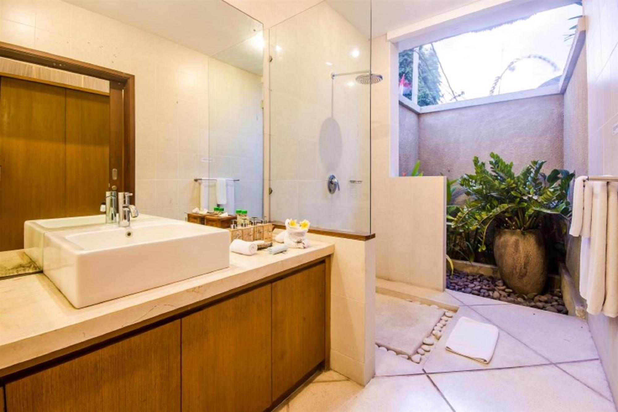 Luxury Antan * Seminyak (Bali)