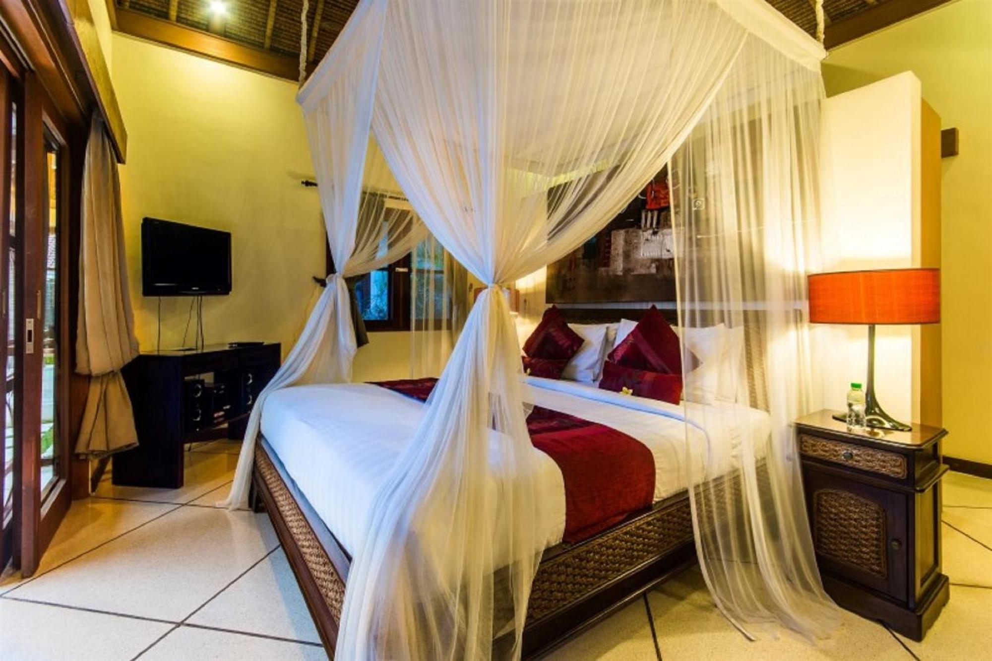 Luxury Antan Seminyak (Bali)