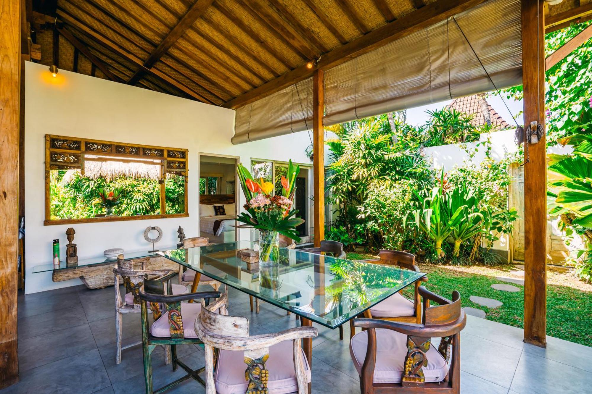 Niri - Beautiful 4br Teak Joglo In Oberoi Seminyak, A Tranquil Retreat Pousada *