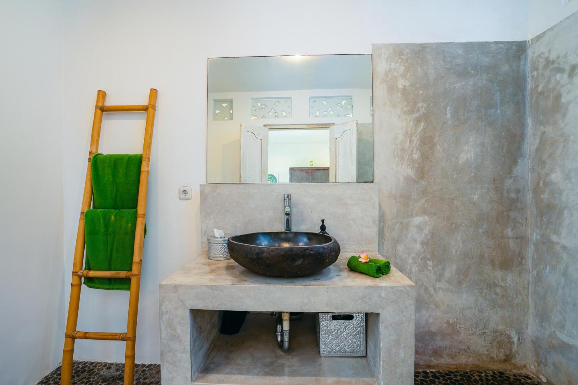 Pousada Niri - Beautiful 4br Teak Joglo In Oberoi Seminyak, A Tranquil Retreat Seminyak