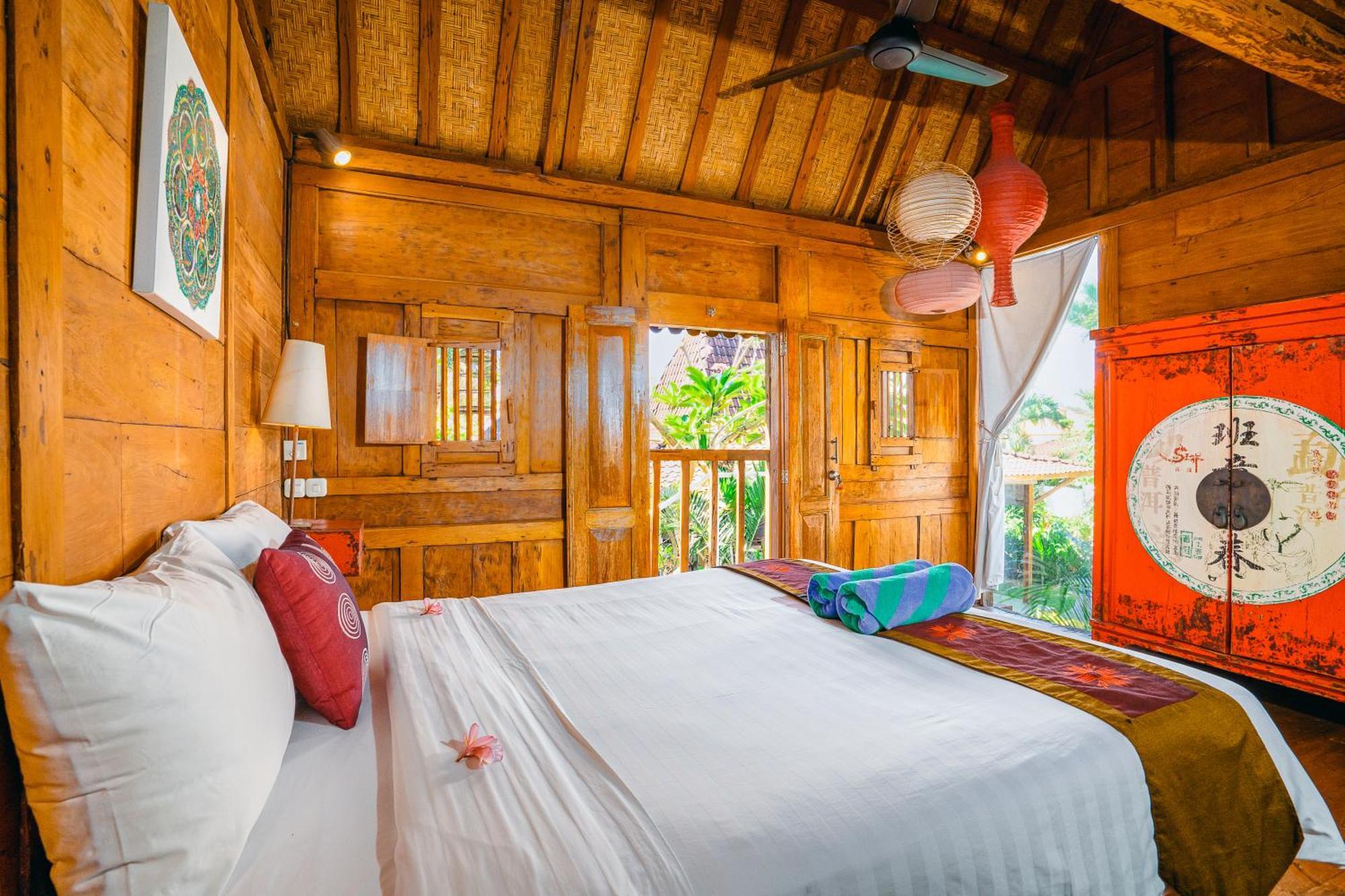 Pousada Niri - Beautiful 4br Teak Joglo In Oberoi Seminyak, A Tranquil Retreat Seminyak