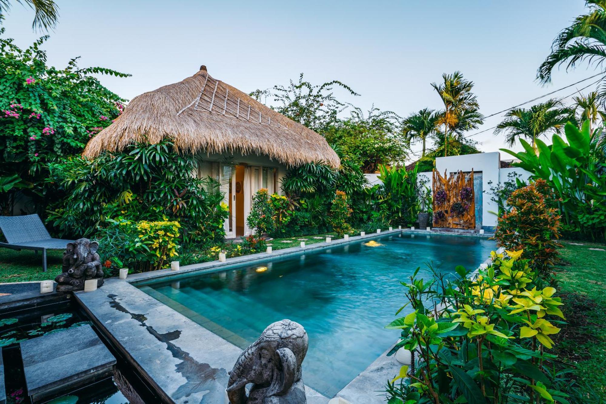 Niri - Beautiful 4br Teak Joglo In Oberoi Seminyak, A Tranquil Retreat Pousada Seminyak