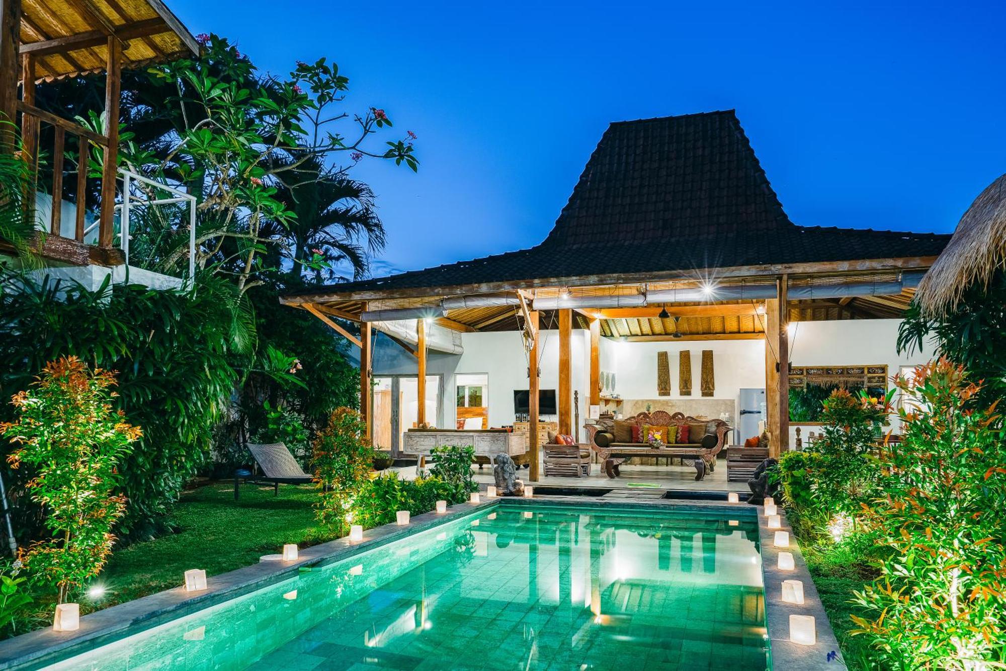 Pousada Niri - Beautiful 4br Teak Joglo In Oberoi Seminyak, A Tranquil Retreat Seminyak