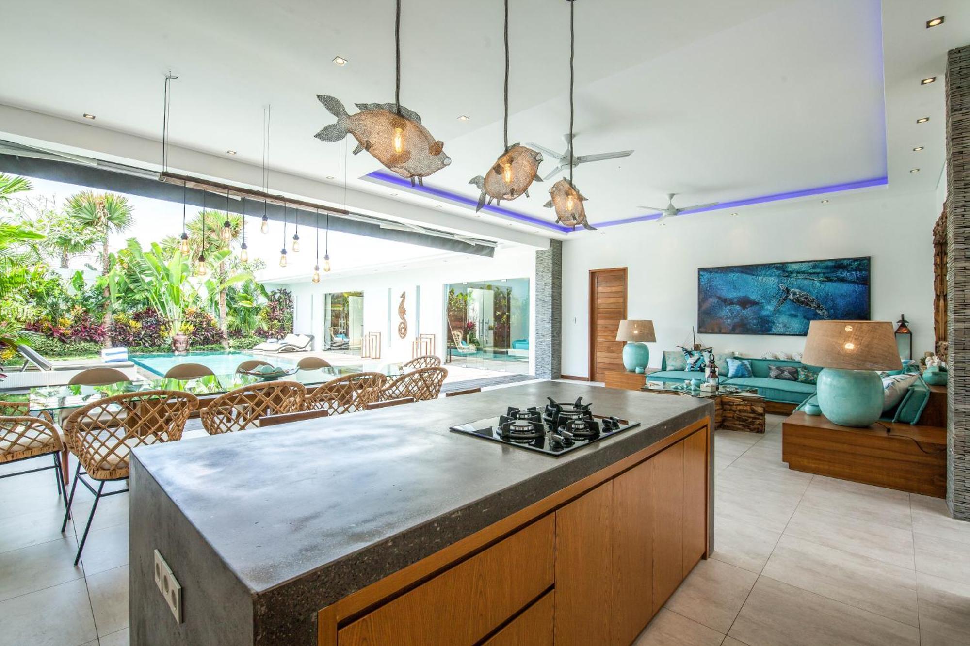 5br Designer Villa, Walk To Beach, Luxury Living * Seminyak (Bali)