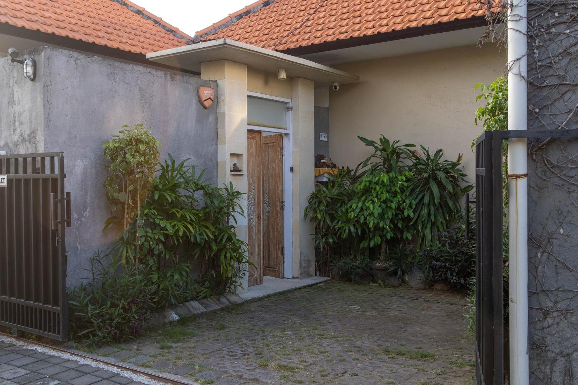 Villa Scarlet