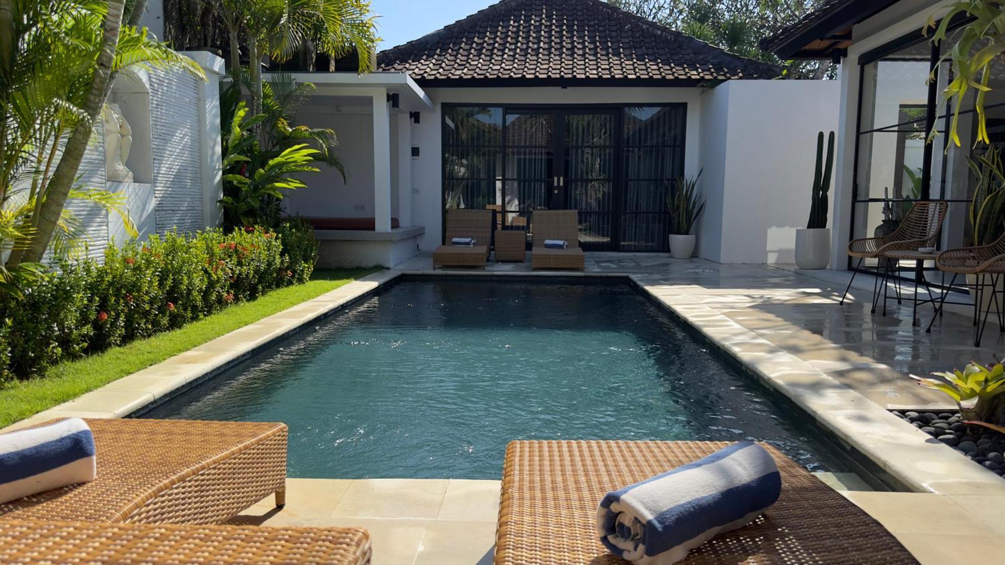 Hotel The Kon's Bali Seminyak