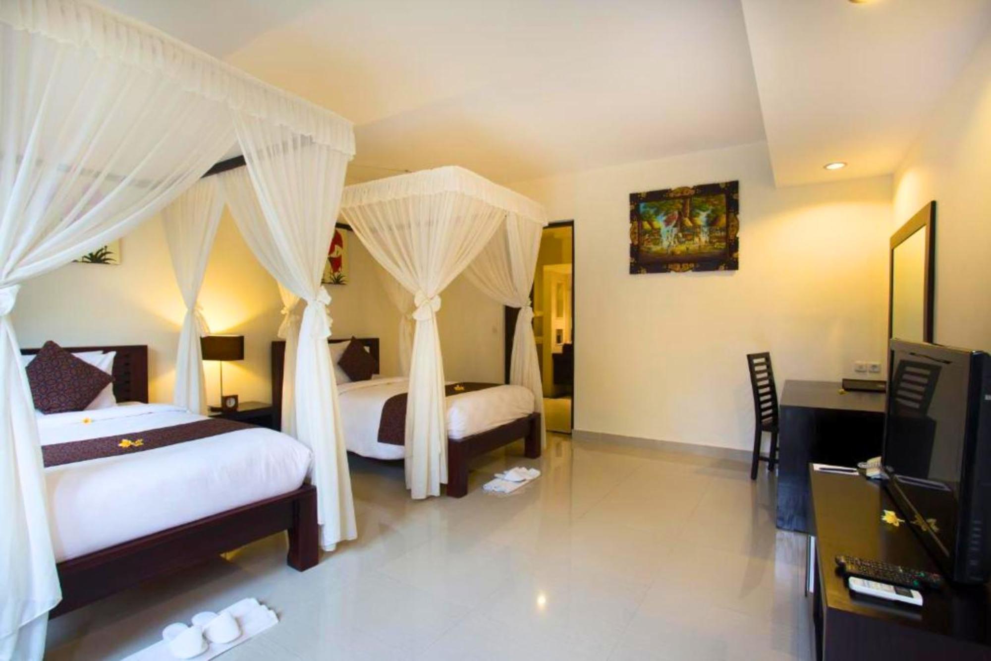 Allamanda 3 Bedroom Private Pool An06 * Seminyak (Bali)