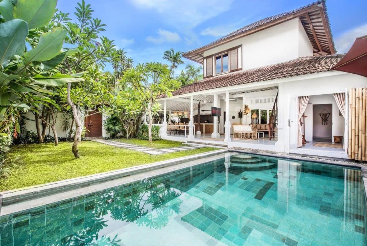 London - Private 4 Bdr In Seminyak, Pool & Garden In Prime Location