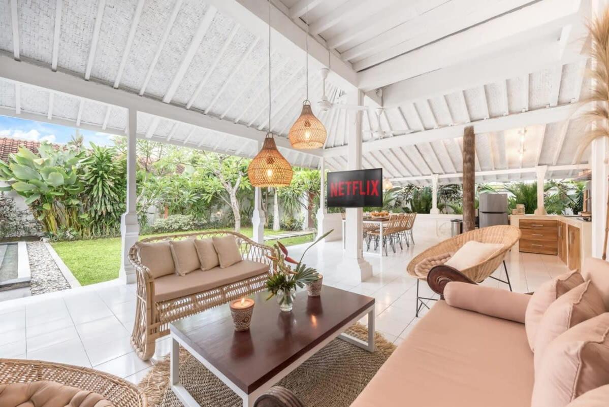 Villa London - Private 4 Bdr In Seminyak, Pool & Garden In Prime Location *