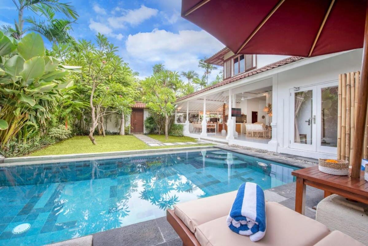 London - Private 4 Bdr In Seminyak, Pool & Garden In Prime Location Villa *