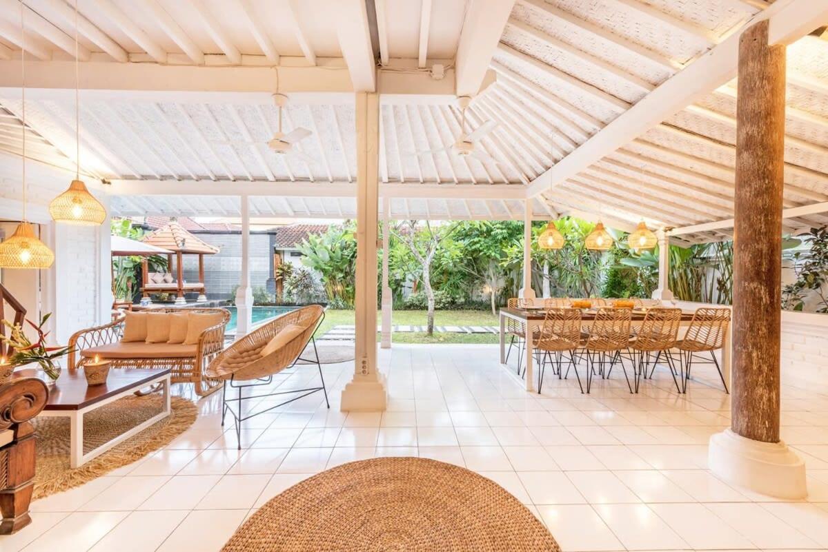 London - Private 4 Bdr In Seminyak, Pool & Garden In Prime Location *