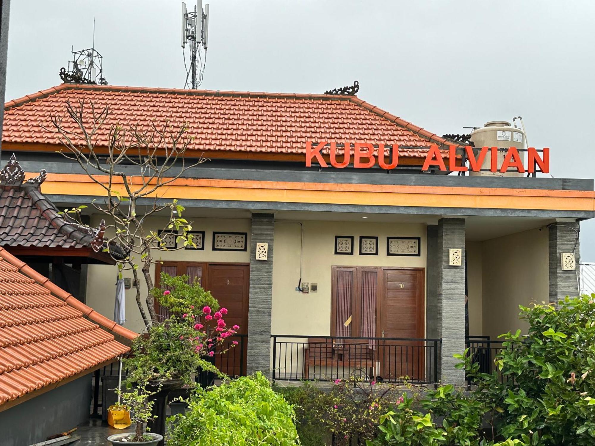 Kubu Alvian Guest house Seminyak (Bali)