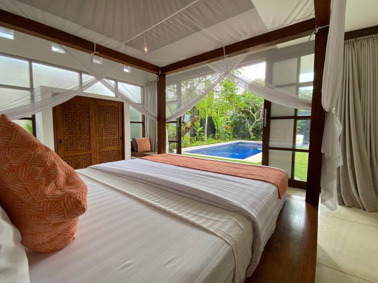 Spacious In Petitenget Location Villa Seminyak (Bali)