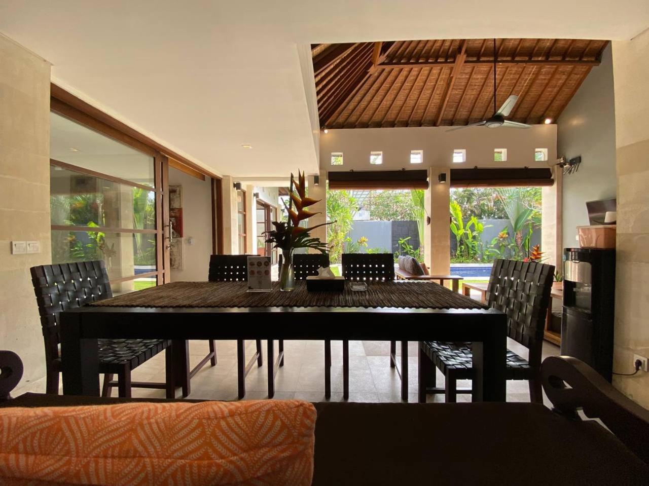 Spacious In Petitenget Location Villa *