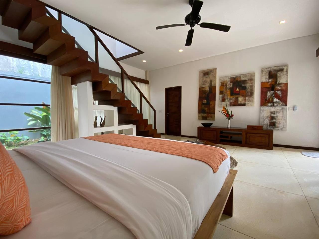 Villa Spacious In Petitenget Location Seminyak (Bali)