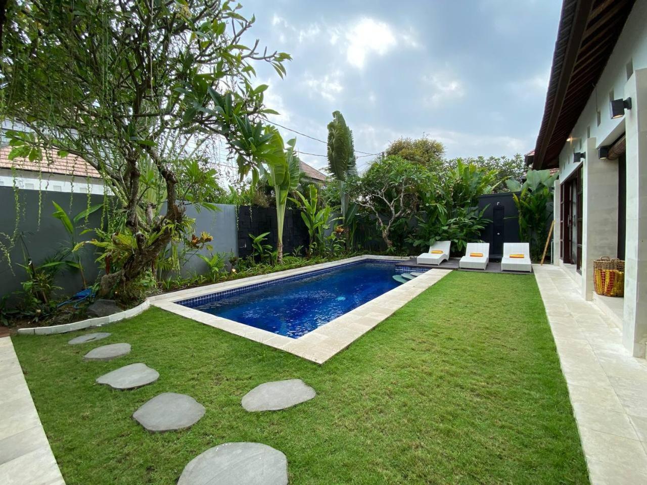 Spacious In Petitenget Location