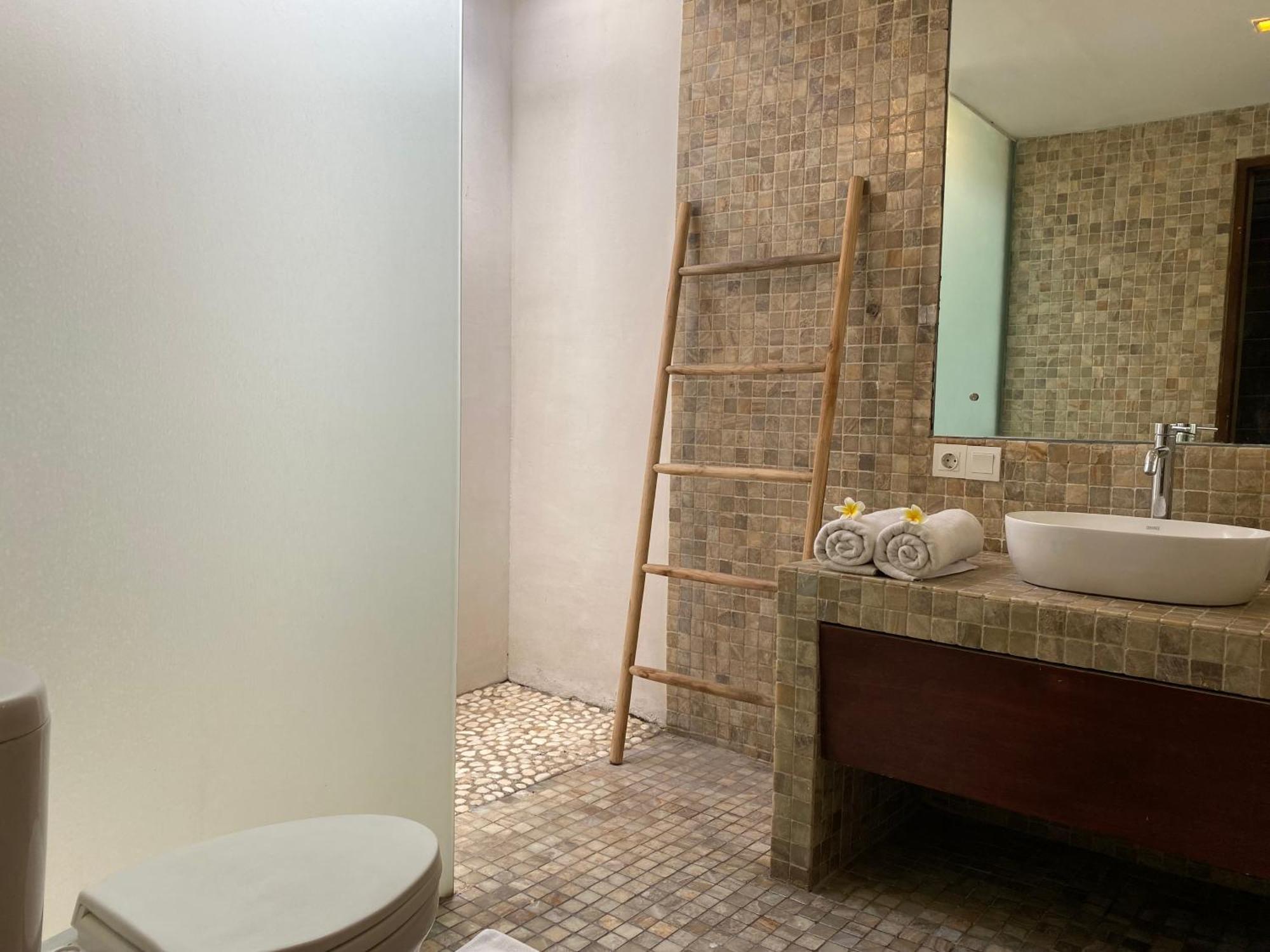 Villa Spacious In Petitenget Location Seminyak (Bali)
