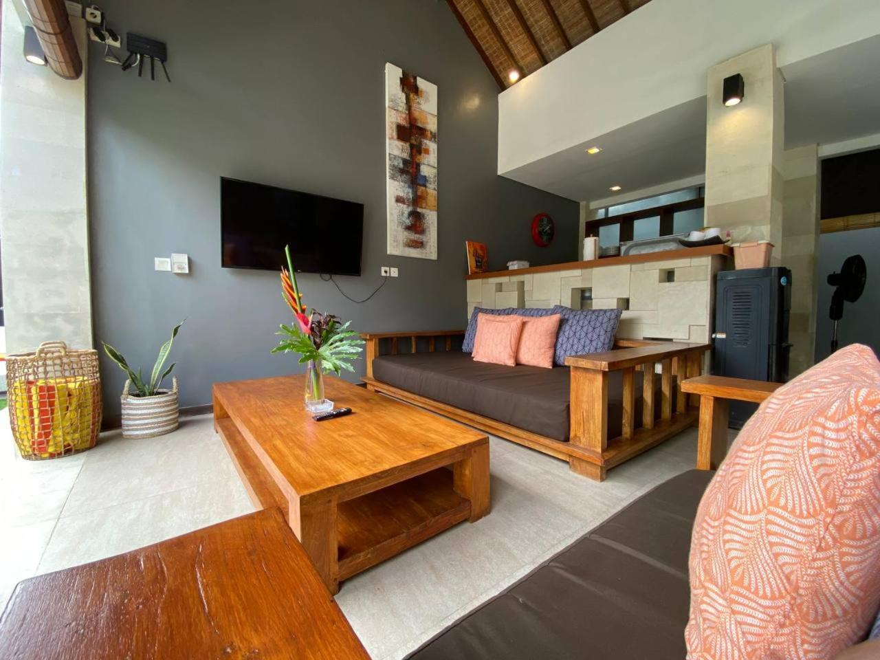 Spacious In Petitenget Location Seminyak (Bali)