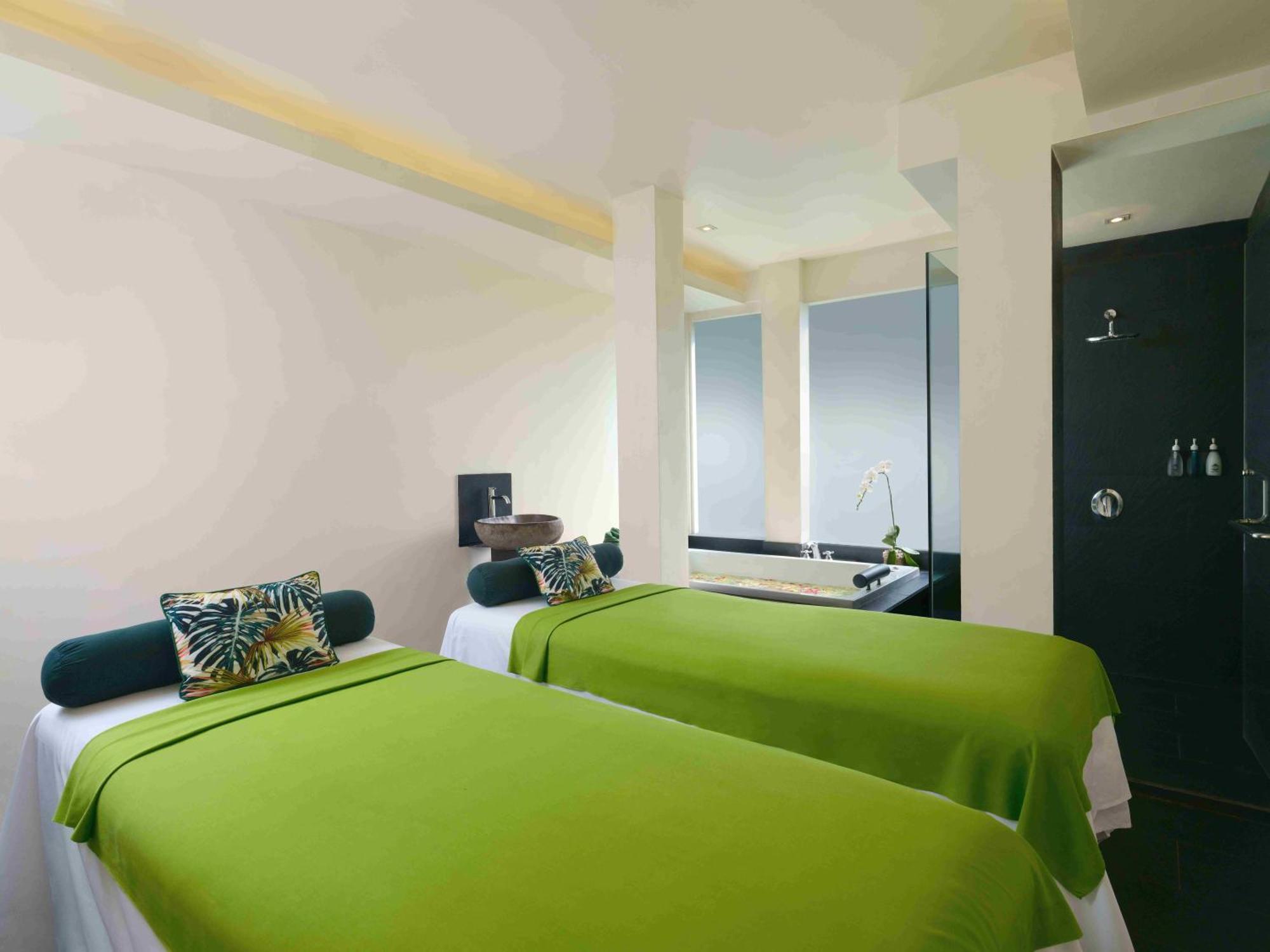 Resort Blu-zea By Double-six