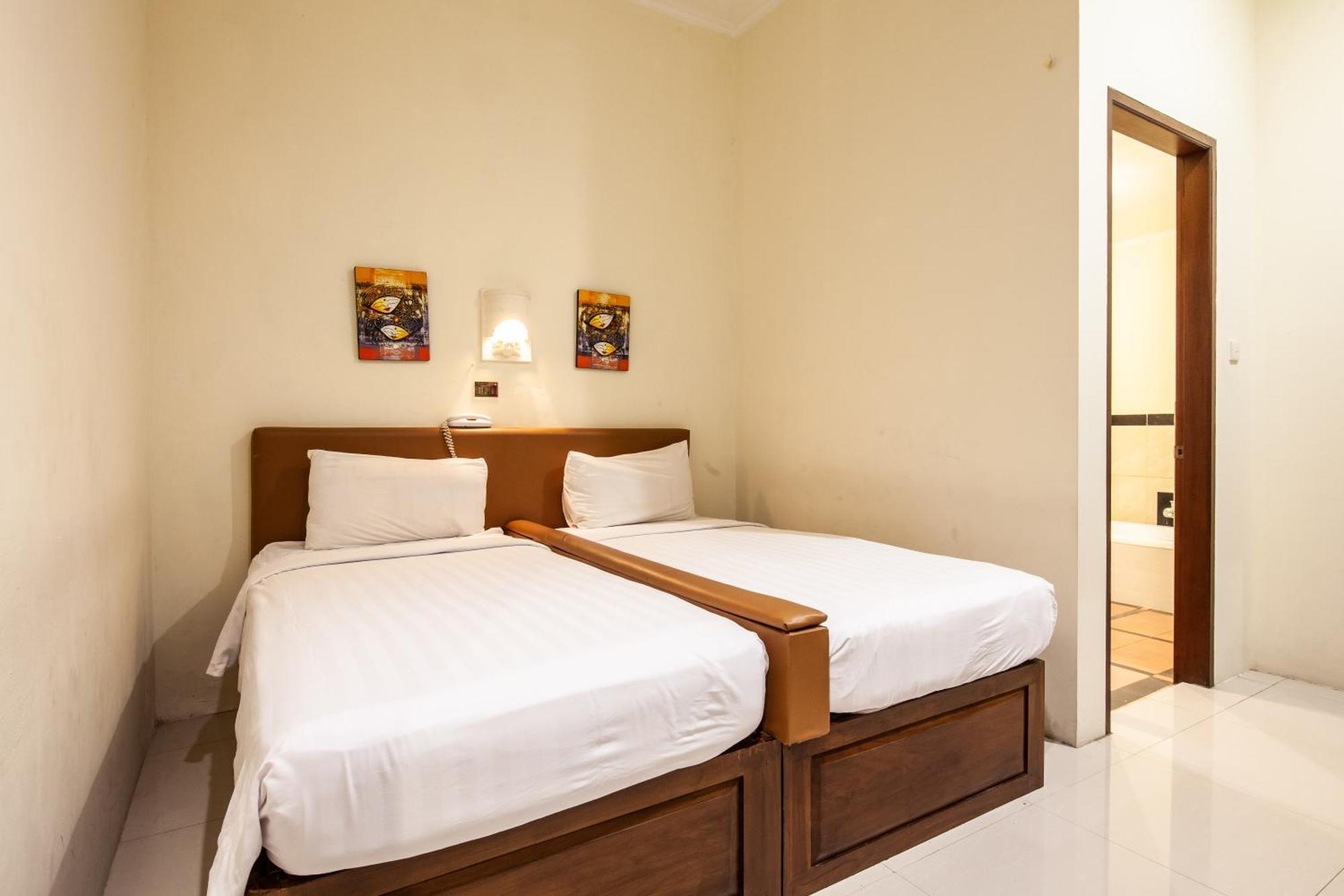 4-bedrooms Private Pool Saraswati Seminyak (Bali)