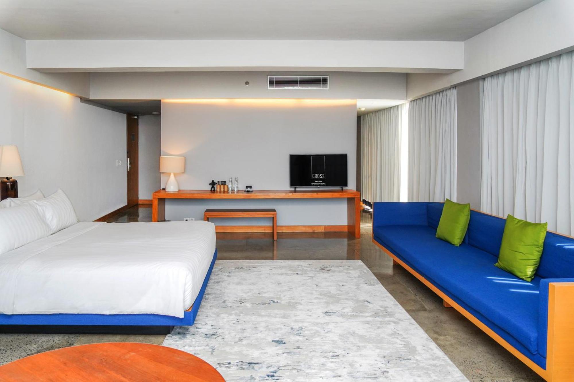 Hotel Cross Paasha Bali