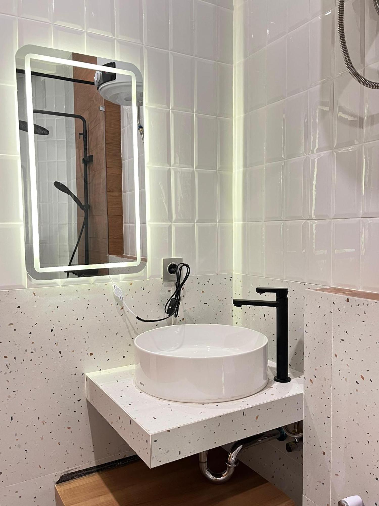 Queen Bee 2br Private Villa
