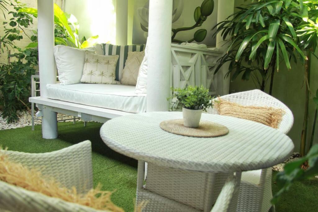 Paradise Found 250m From The Villa *