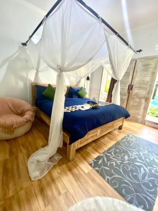 Kubu Guest house