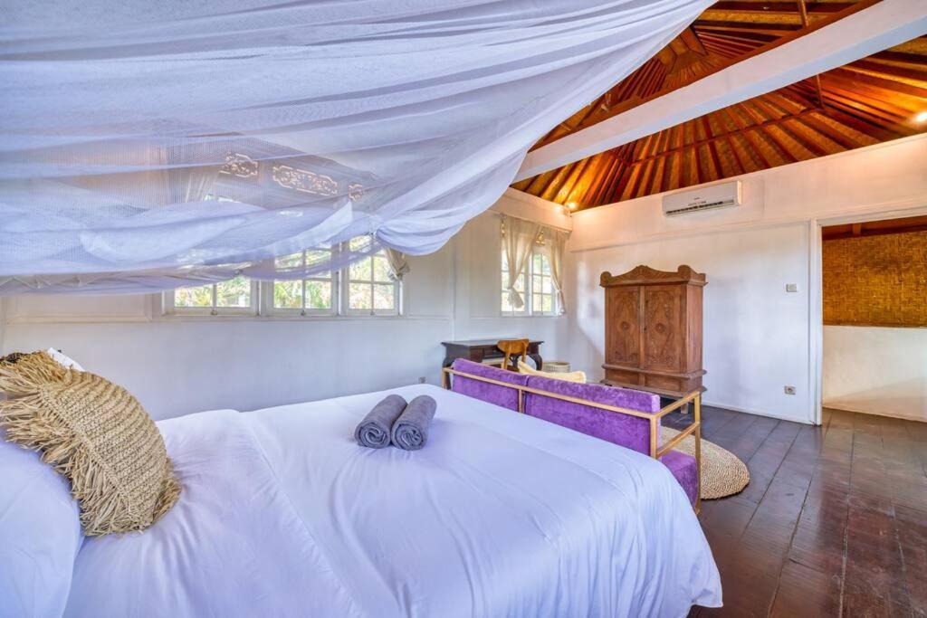 Villa Sabi 3br In The Heart Of By Santi Management