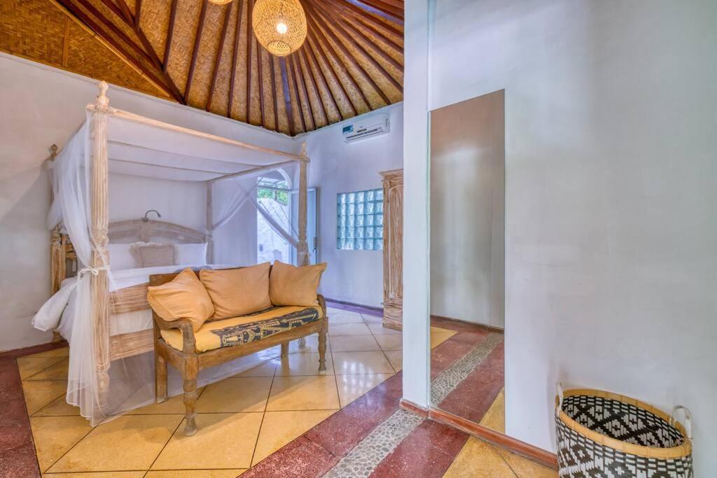 Sabi 3br In The Heart Of By Santi Management Villa