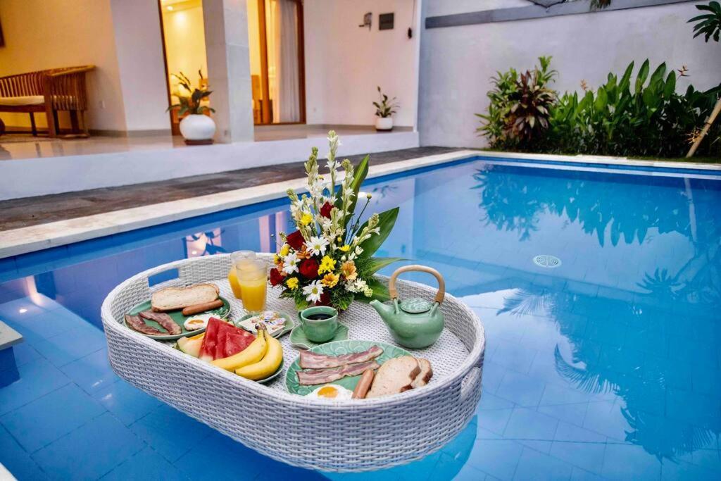 Bens Mertanadi Two-bedroom With Private Pool Kuta *