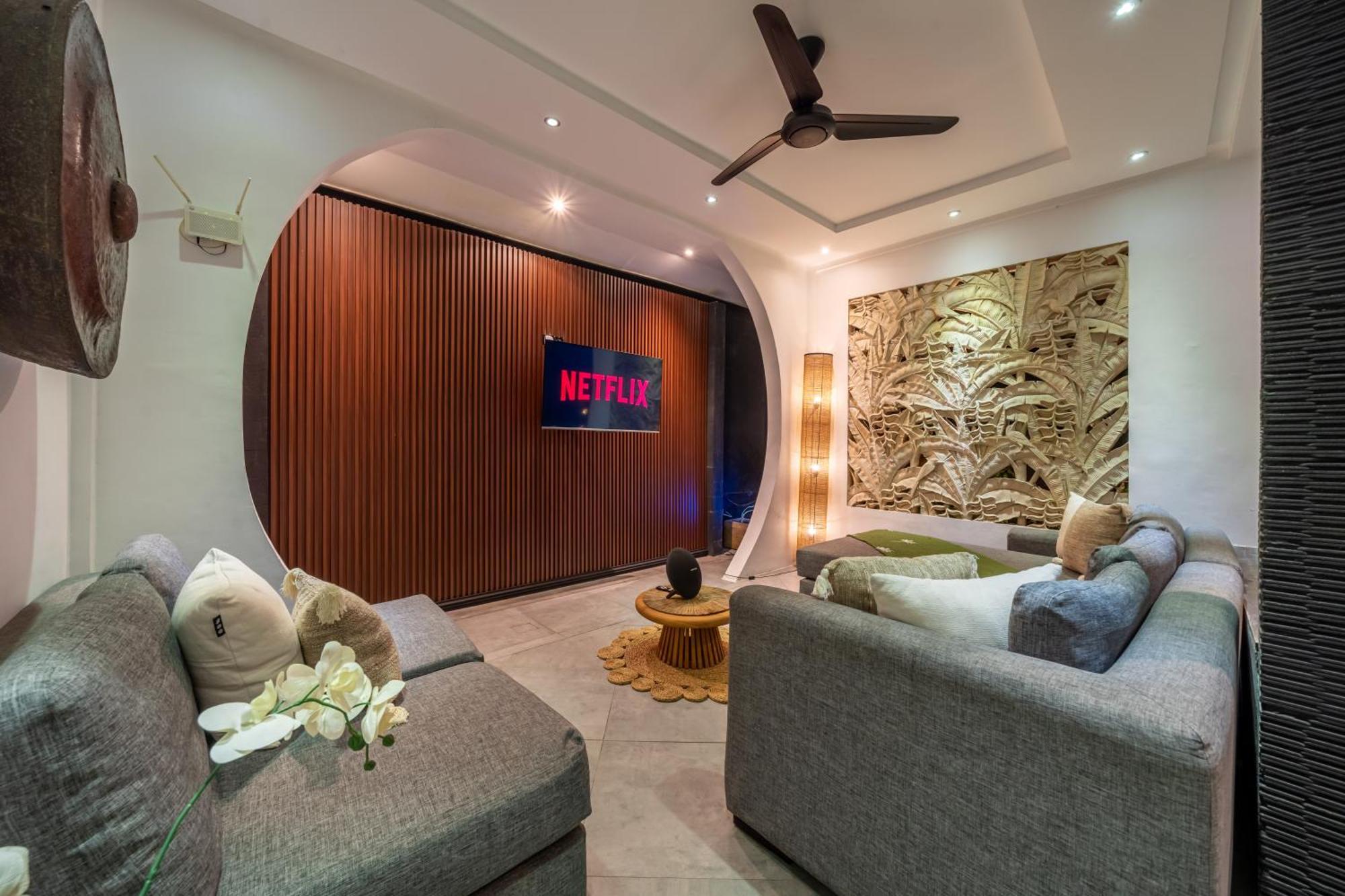 Alchemy Private 4 Bedroom Eat Street 10 Steps To Revolver Cafe Biệt thự