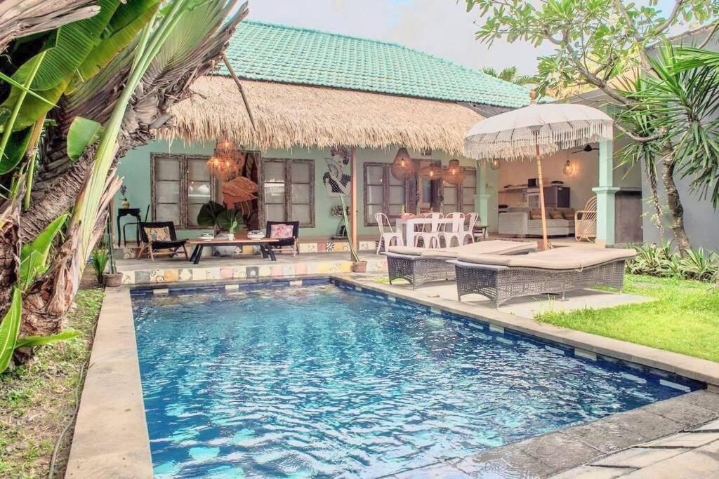 Seasalt Hibiscus Vh Seminyak (Bali)