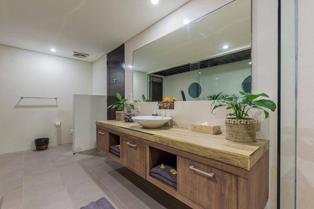 Luxury 4 Bedroom Seminiak *