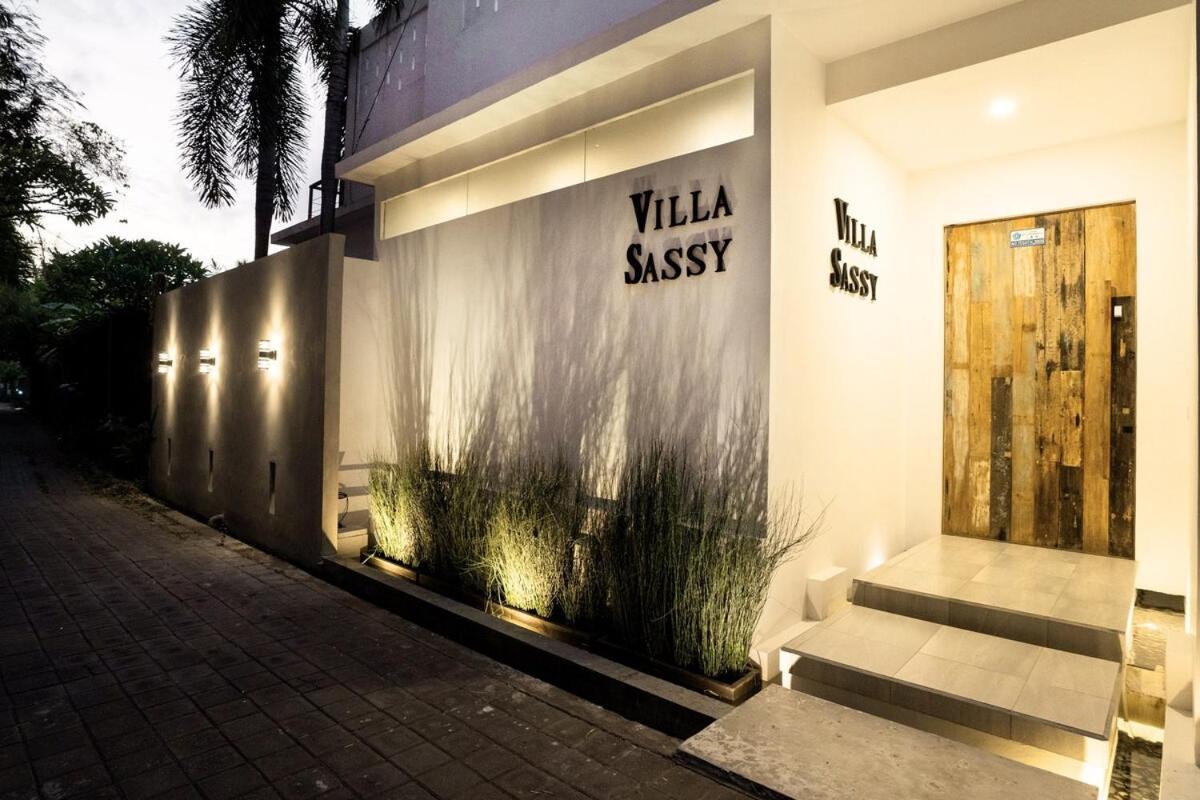 Sassy - Private Oasis - Elle Decor Award Winner *