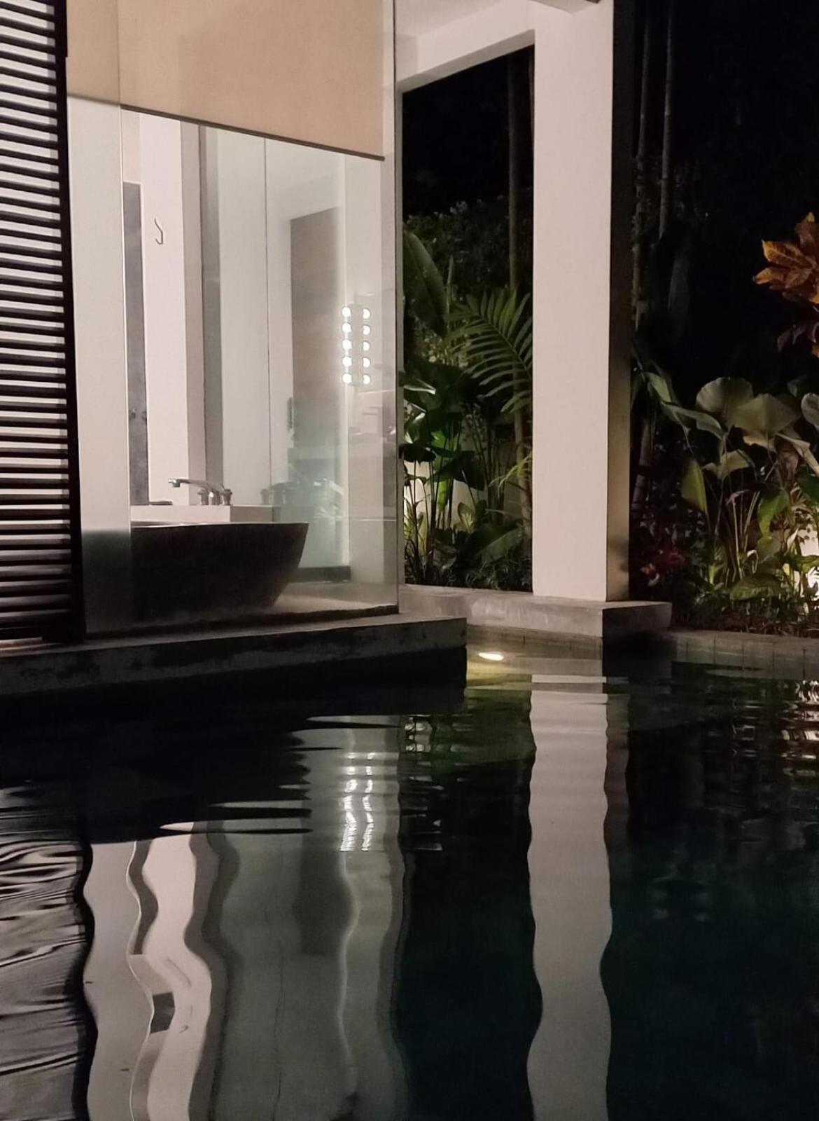 Sassy - Private Oasis - Elle Decor Award Winner Villa Seminyak (Bali)