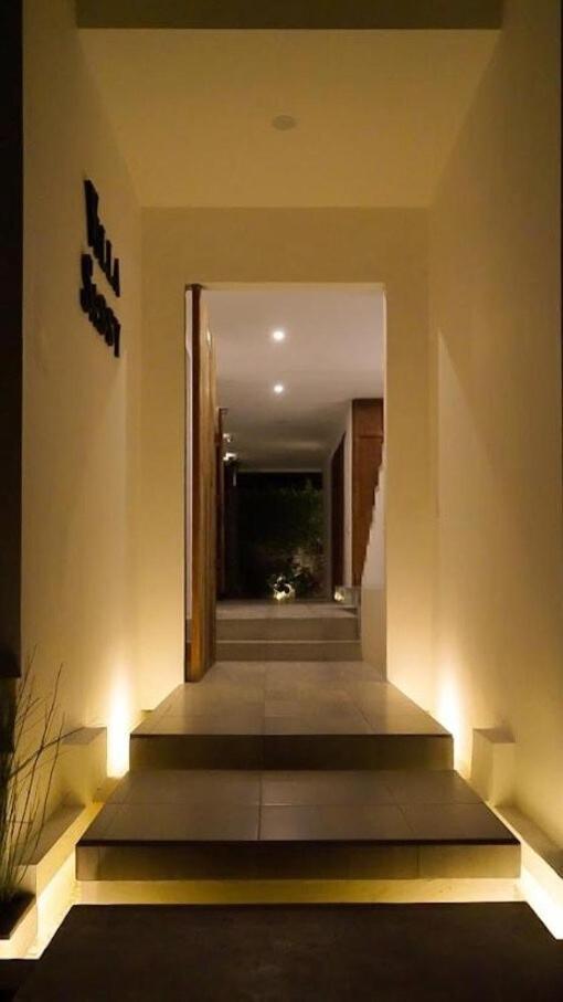 Sassy - Private Oasis - Elle Decor Award Winner *