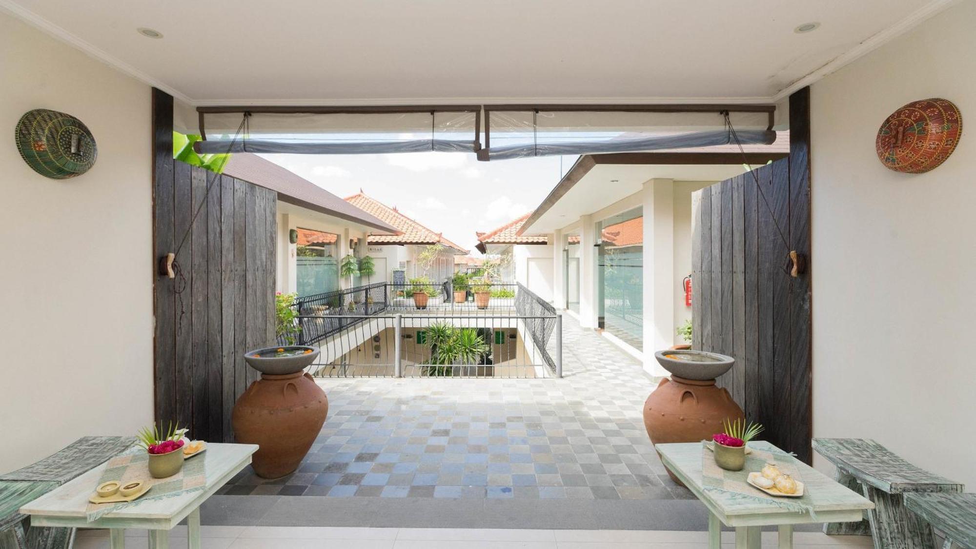 Solterra Boutique & Powered By Archipelago Hotel 4*