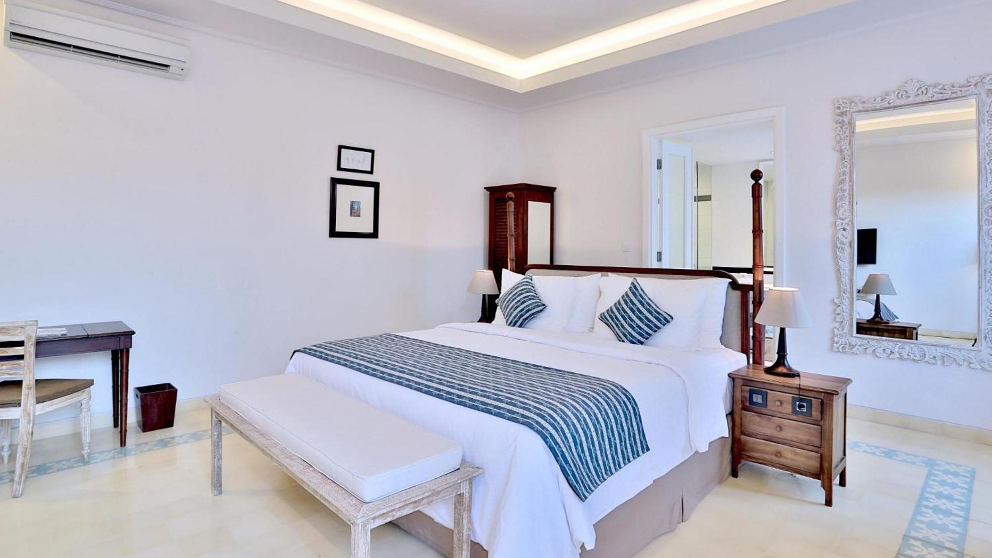 Solterra Boutique & Powered By Archipelago Hotel 4*
