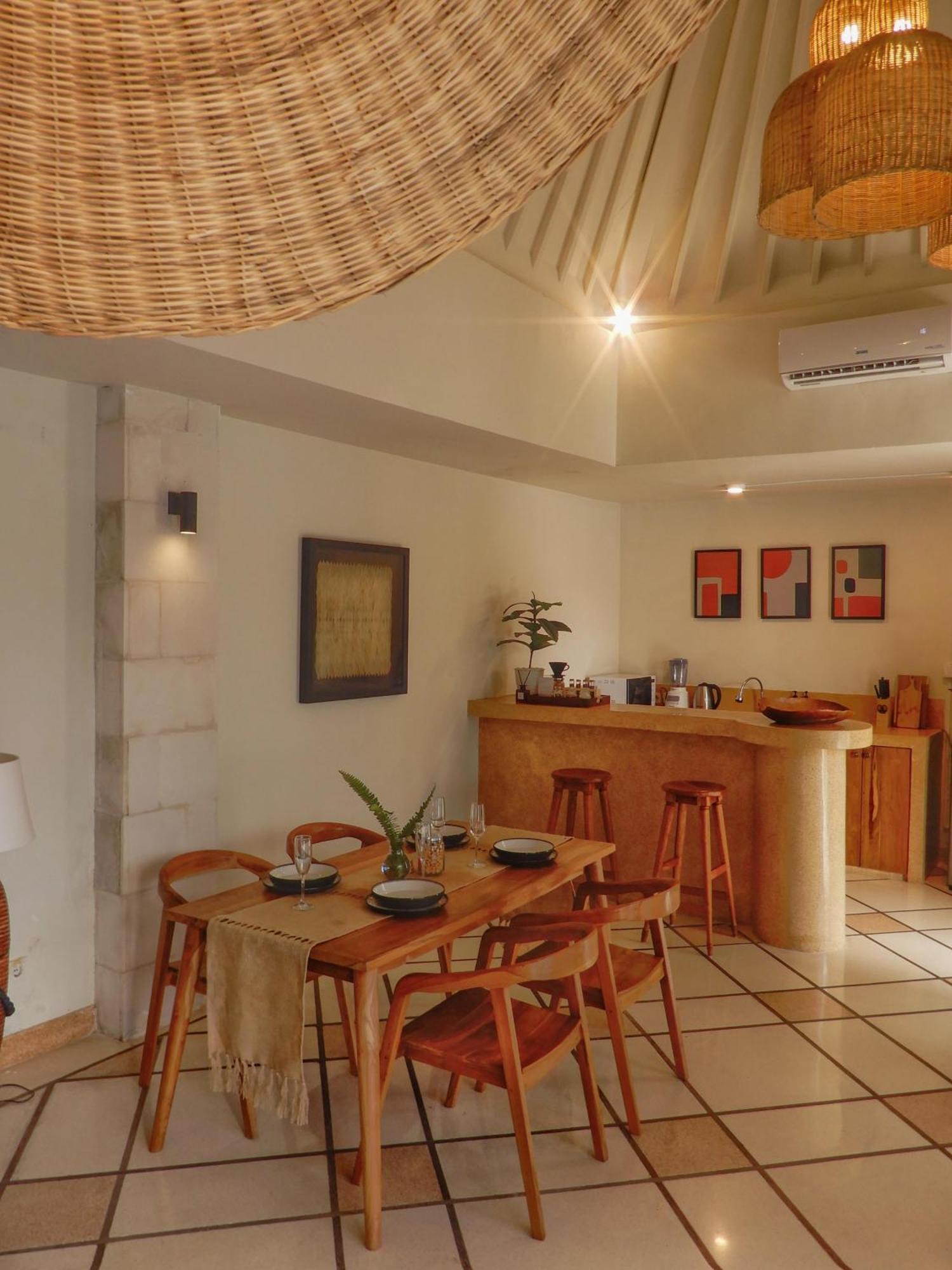 Kaimana - 2br In Walk To *
