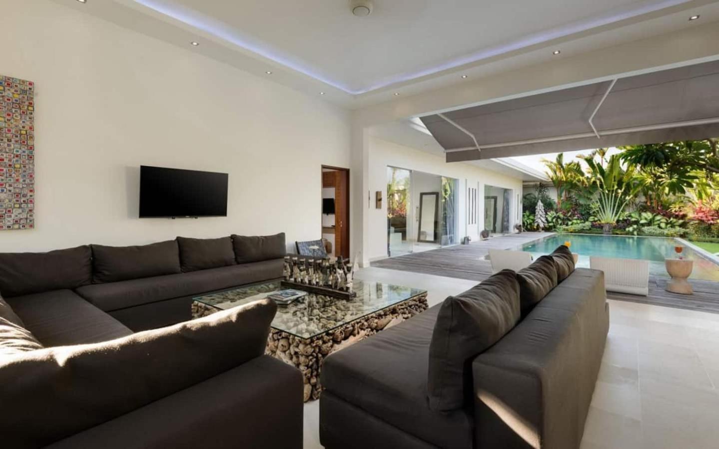 Gorgeous Tropical 3 Bed Pool Villa, 24hr Security