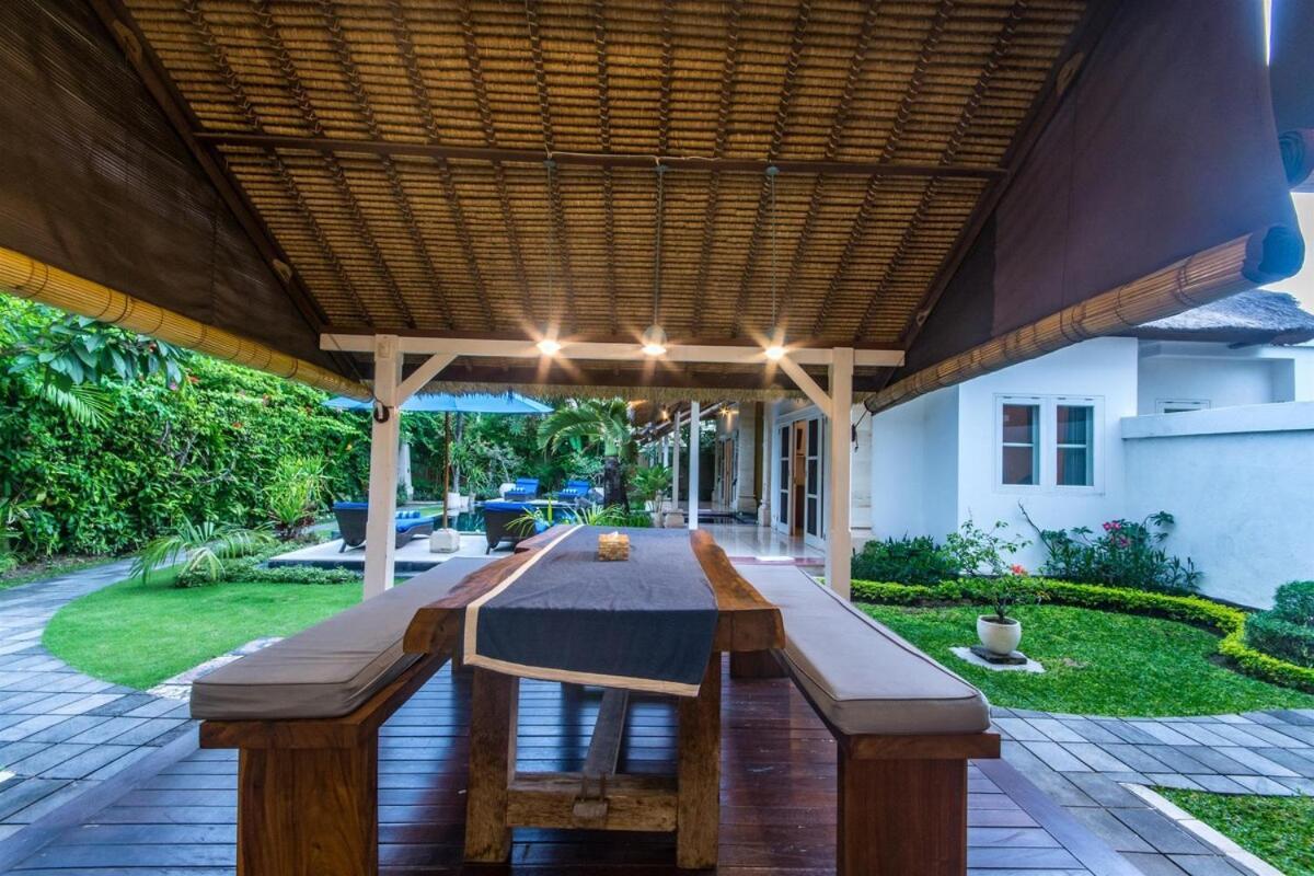 4 Bedroom Family With Pool Villa Seminyak (Bali)