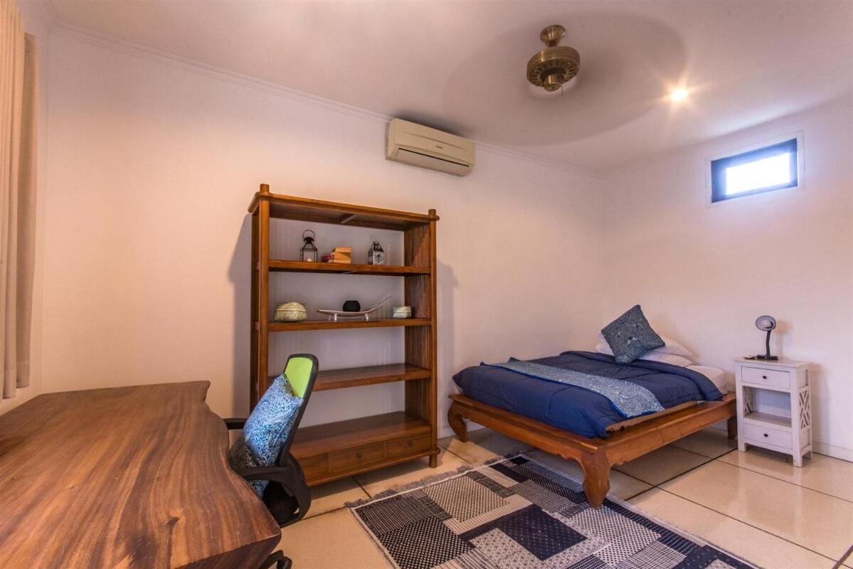 4 Bedroom Family With Pool *