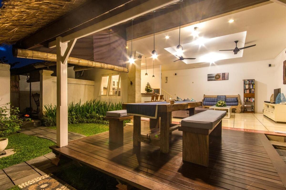 Villa 4 Bedroom Family With Pool Seminyak (Bali)