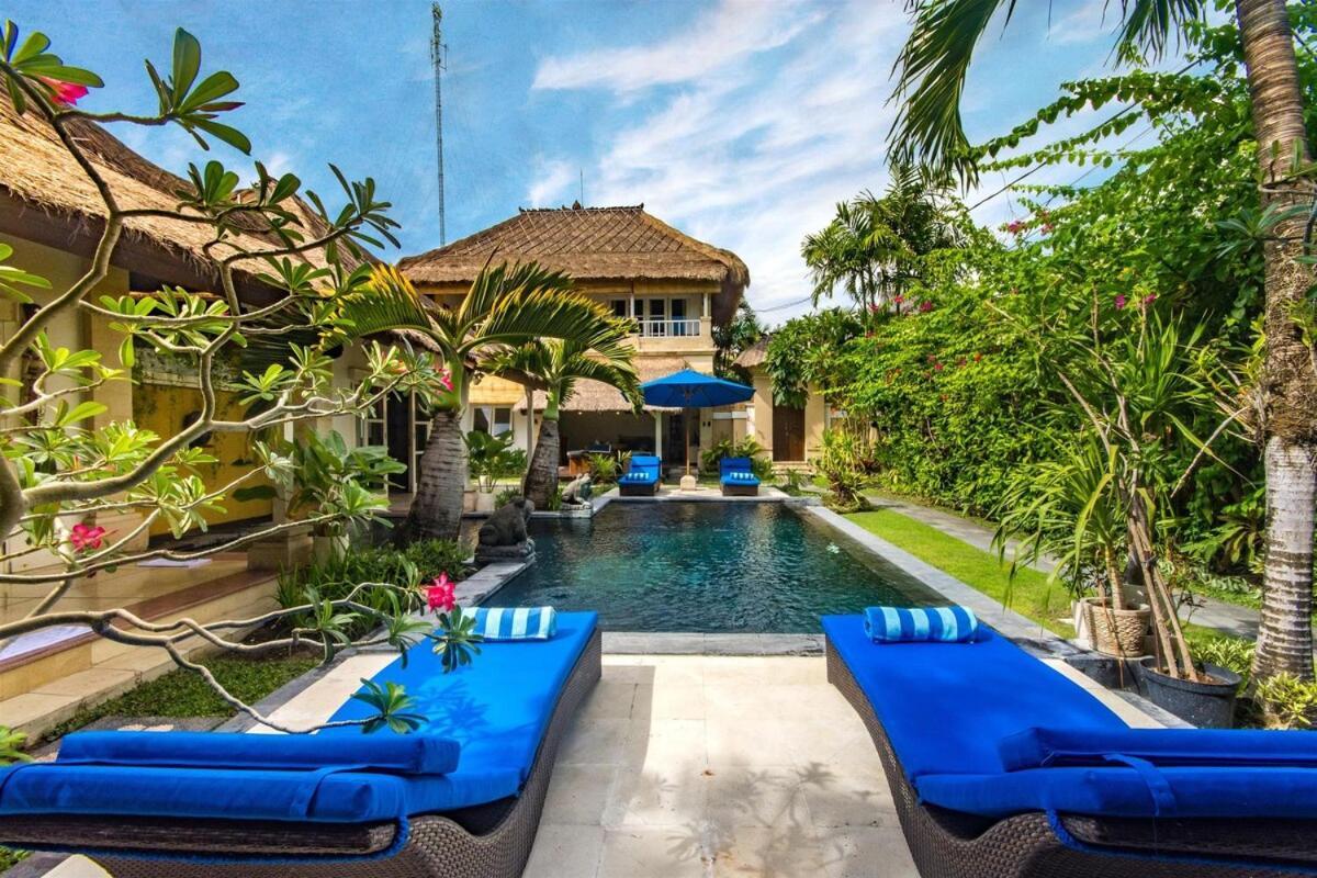Villa 4 Bedroom Family With Pool *