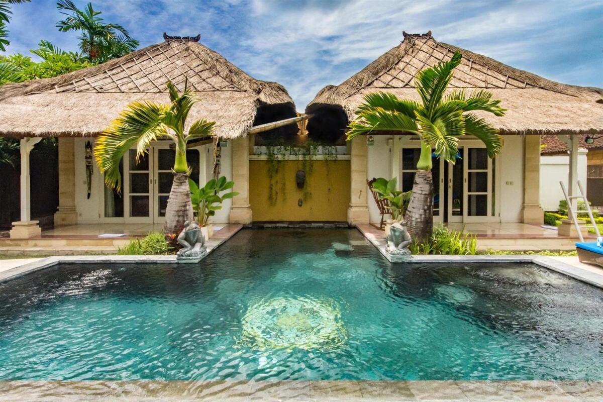 Villa 4 Bedroom Family With Pool *